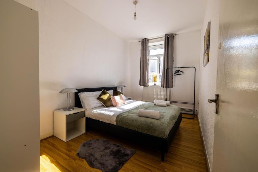 Pristine 3 Beds Hackney E9 Apartment ลอนดอน ภายนอก รูปภาพ