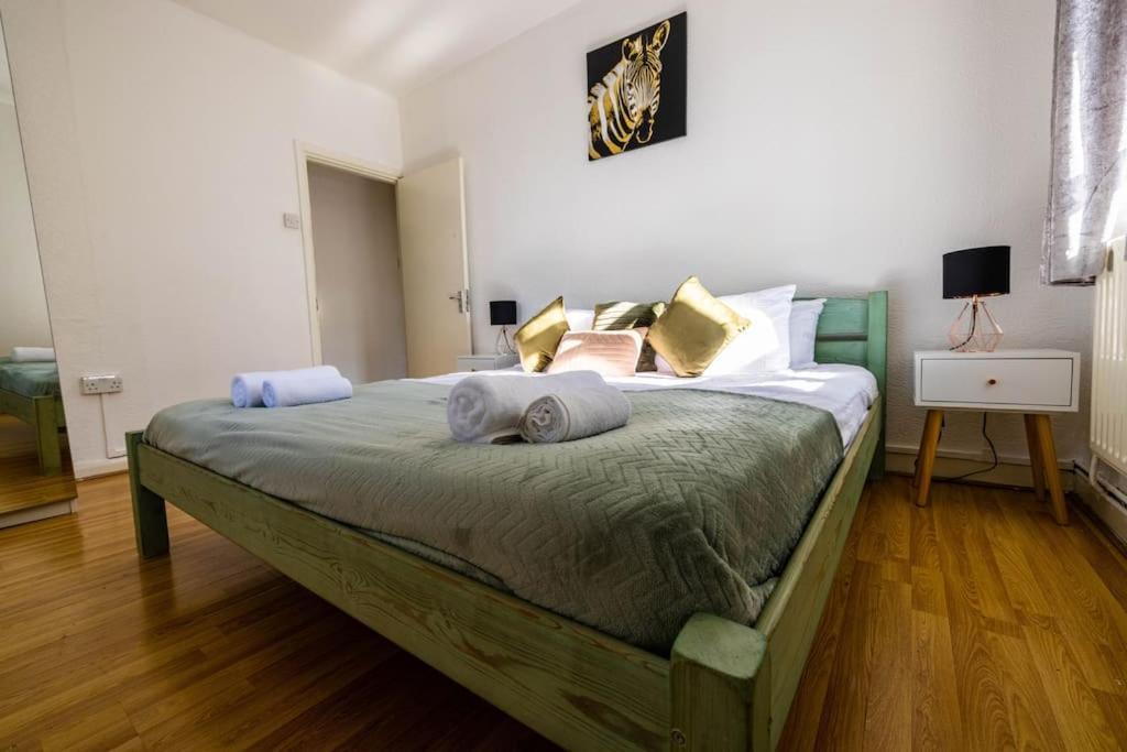 Pristine 3 Beds Hackney E9 Apartment ลอนดอน ภายนอก รูปภาพ