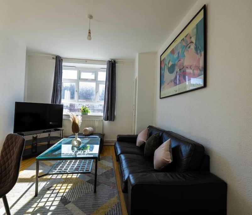 Pristine 3 Beds Hackney E9 Apartment ลอนดอน ภายนอก รูปภาพ
